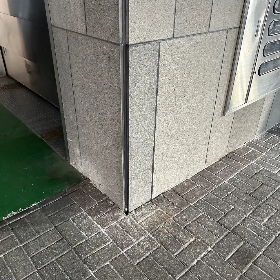 외벽대리석균열보수 사진 3
